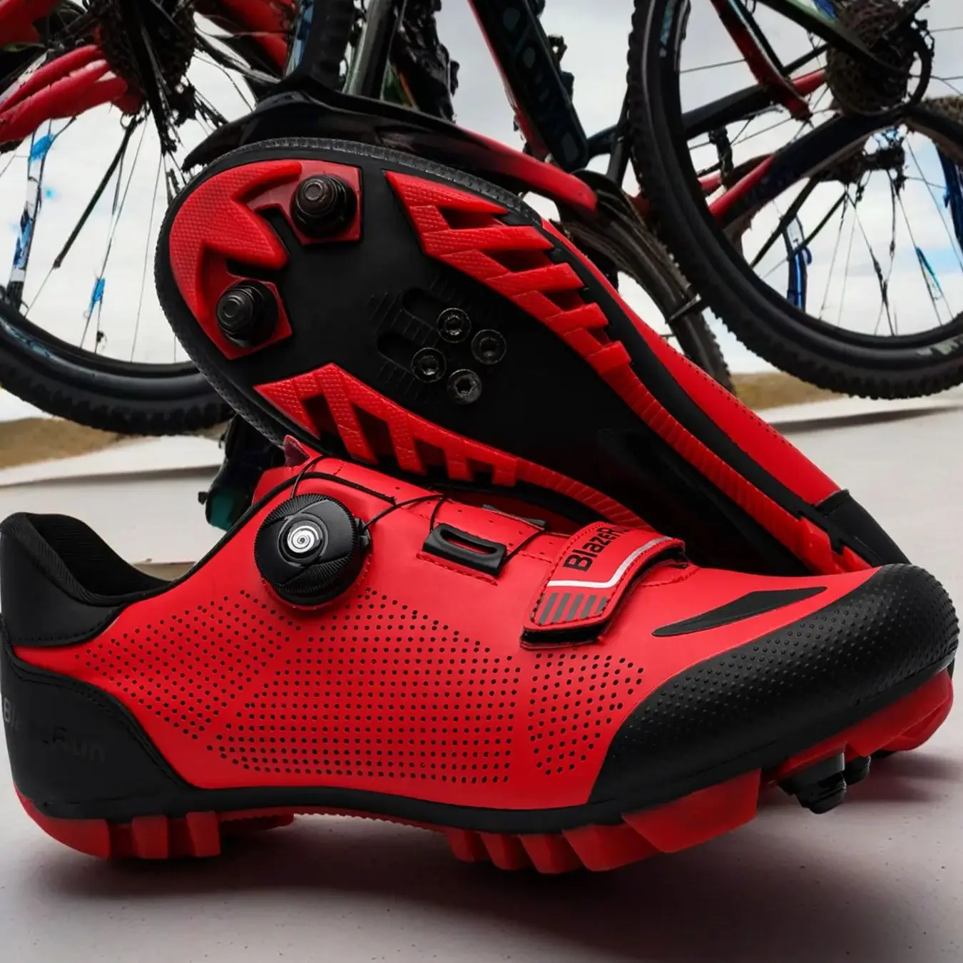 Cycling Shoes Bike Sneakers Cleat Non-slip Men's Mountain Biking Shoes Bicycle shoes road footwear speed shoes
Cycling Shoes Bike Sneakers Cleat Non-slip Men's Mountain Biking Shoes Bicycle shoes road footwear speed shoes