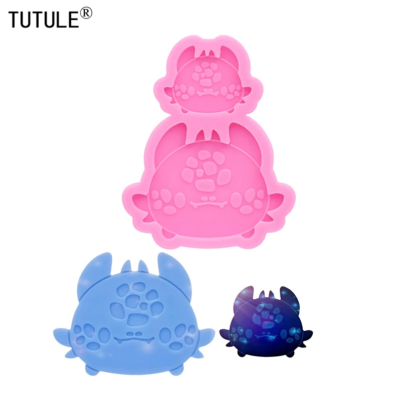 Shiny Double Crab with Holes for Earrings Keychains or Pendants Silicone Mold polymer clay supplies resin silicone mold
Shiny Double Crab with Holes for Earrings Keychains or Pendants Silicone Mold polymer clay supplies resin silicone mold
