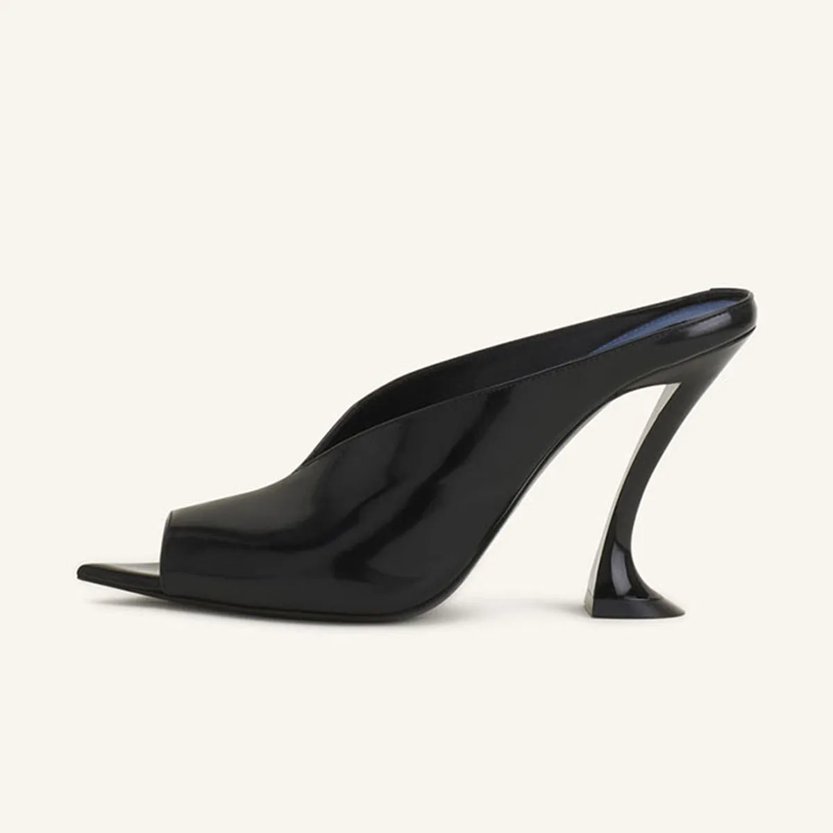 Arden Furtado Summer Patent Leather Alien Heel Peep Toe Slippers Large Size Pointed Toe Pull-On Super High Heel Satin Mules
Arden Furtado Summer Patent Leather Alien Heel Peep Toe Slippers Large Size Pointed Toe Pull-On Super High Heel Satin Mules