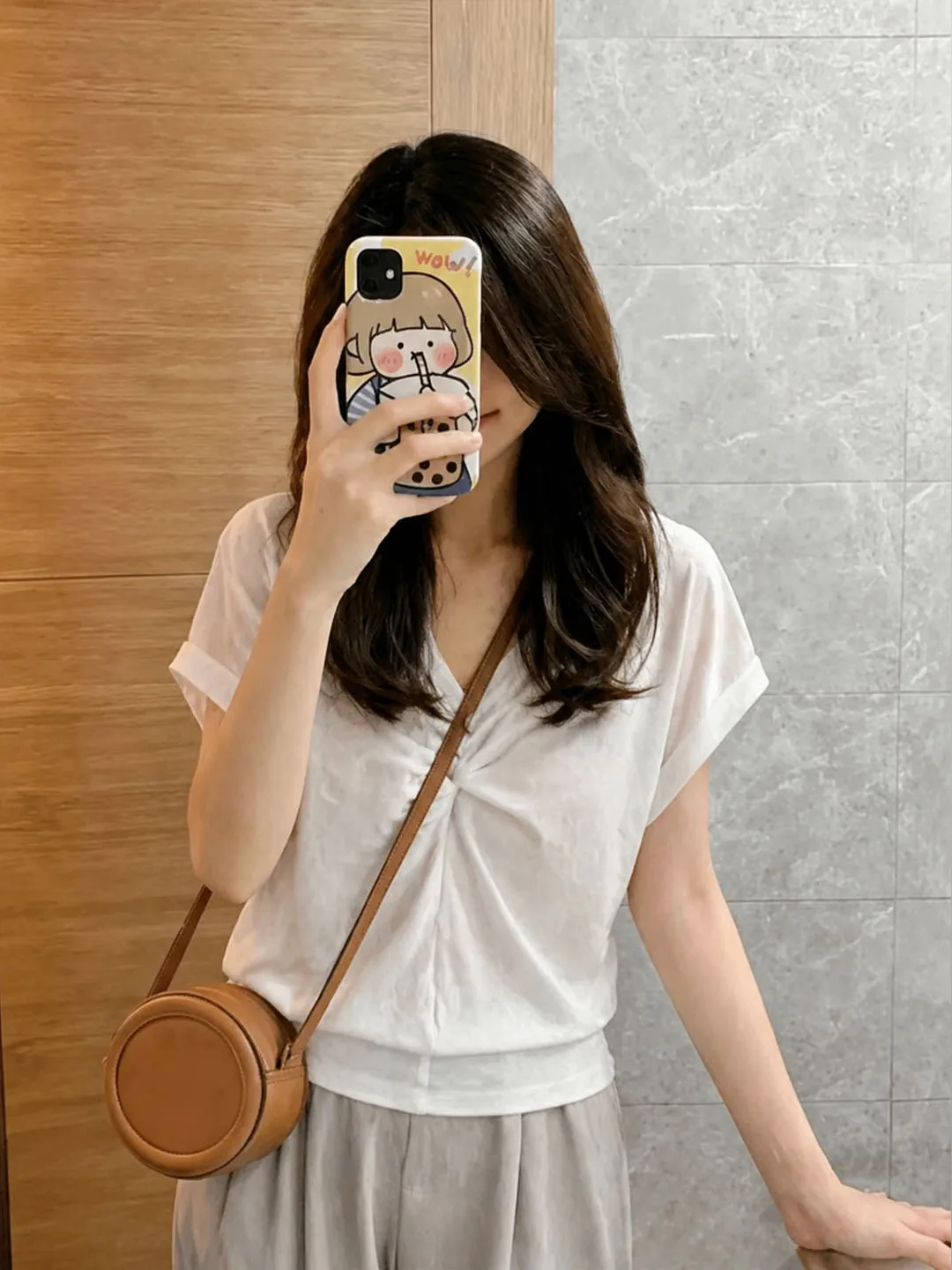 Slim Fit V-Neck Short Sleeve T-Shirt Women's Style Commute Simple Design Summer 2026 Poetic Lin Brand Korean Version Straight...
Slim Fit V-Neck Short Sleeve T-Shirt Women's Style Commute Simple Design Summer 2026 Poetic Lin Brand Korean Version Straight...