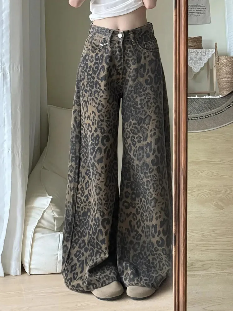 Весенние леопардовые джинсы Y2K, женские уличные брюки с высокой талией, ретро джинсовые брюки в стиле Харадзюку, повседневные американские винтажные свободные брюки в стиле хип-хоп
Весенние леопардовые джинсы Y2K, женские уличные брюки с высокой талией, ретро джинсовые брюки в стиле Харадзюку, повседневные американские винтажные свободные брюки в стиле хип-хоп