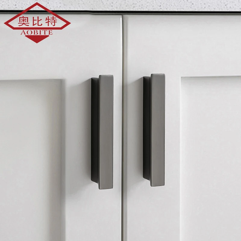 AOBT Furniture Handles Modern Cupboard Dressers Brass Gold Cabinet Door Handles Closet Drawer Knobs Kitchen Furniture Hardware
AOBT Furniture Handles Modern Cupboard Dressers Brass Gold Cabinet Door Handles Closet Drawer Knobs Kitchen Furniture Hardware