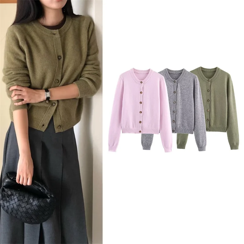 Женская куртка, новый стиль на осень 2024, однотонное пальто с длинными рукавами и пуговицами, простой вязаный кардиган, повседневное и модное пальто
Женская куртка, новый стиль на осень 2024, однотонное пальто с длинными рукавами и пуговицами, простой вязаный кардиган, повседневное и модное пальто