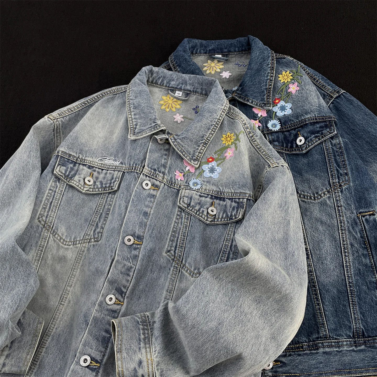 Retro Floral Embroidery Waed Denim Jaet ex High Street Sle Collared Trendy Versatile Spring Autumn Cotton irt
Retro Floral Embroidery Waed Denim Jaet ex High Street Sle Collared Trendy Versatile Spring Autumn Cotton irt