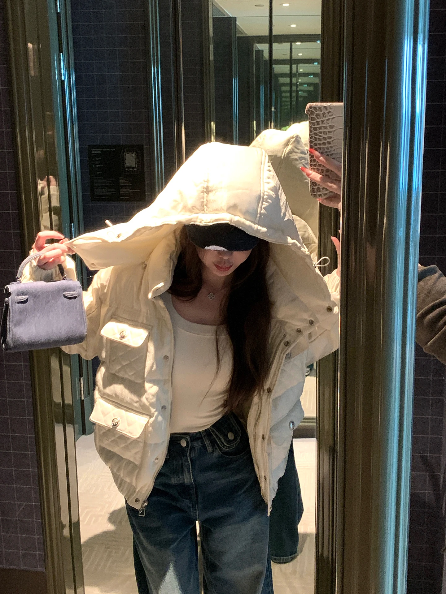 Женская пуховая куртка Titi Little Sister Snly Snow Season, свободного кроя, с капюшоном, теплая, белая, повседневная, утолщенная, длинная
Женская пуховая куртка Titi Little Sister Snly Snow Season, свободного кроя, с капюшоном, теплая, белая, повседневная, утолщенная, длинная