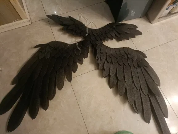 Black Four Wing Cosplay Black Wing Photography Runway Wings Cosplay Props Halloween Carnival Fancy Party Events
Black Four Wing Cosplay Black Wing Photography Runway Wings Cosplay Props Halloween Carnival Fancy Party Events