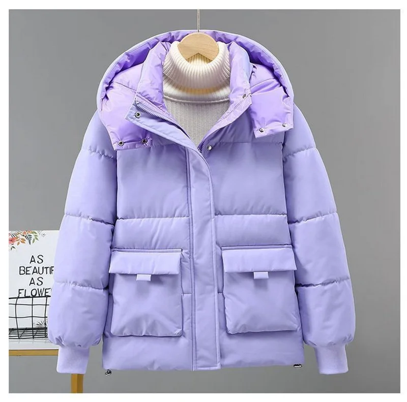 Women Winter Cotton Padded Jacket 2025New Female Hooded Parkas Warm Cotton Coat Short Jacket Outerwear Basic Women Coat Overcoat
Women Winter Cotton Padded Jacket 2025New Female Hooded Parkas Warm Cotton Coat Short Jacket Outerwear Basic Women Coat Overcoat