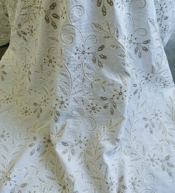 New coiled rope 3D floral embroidered cotton fabric, for women's clothing, dresses, DIY sewing materials
New coiled rope 3D floral embroidered cotton fabric, for women's clothing, dresses, DIY sewing materials