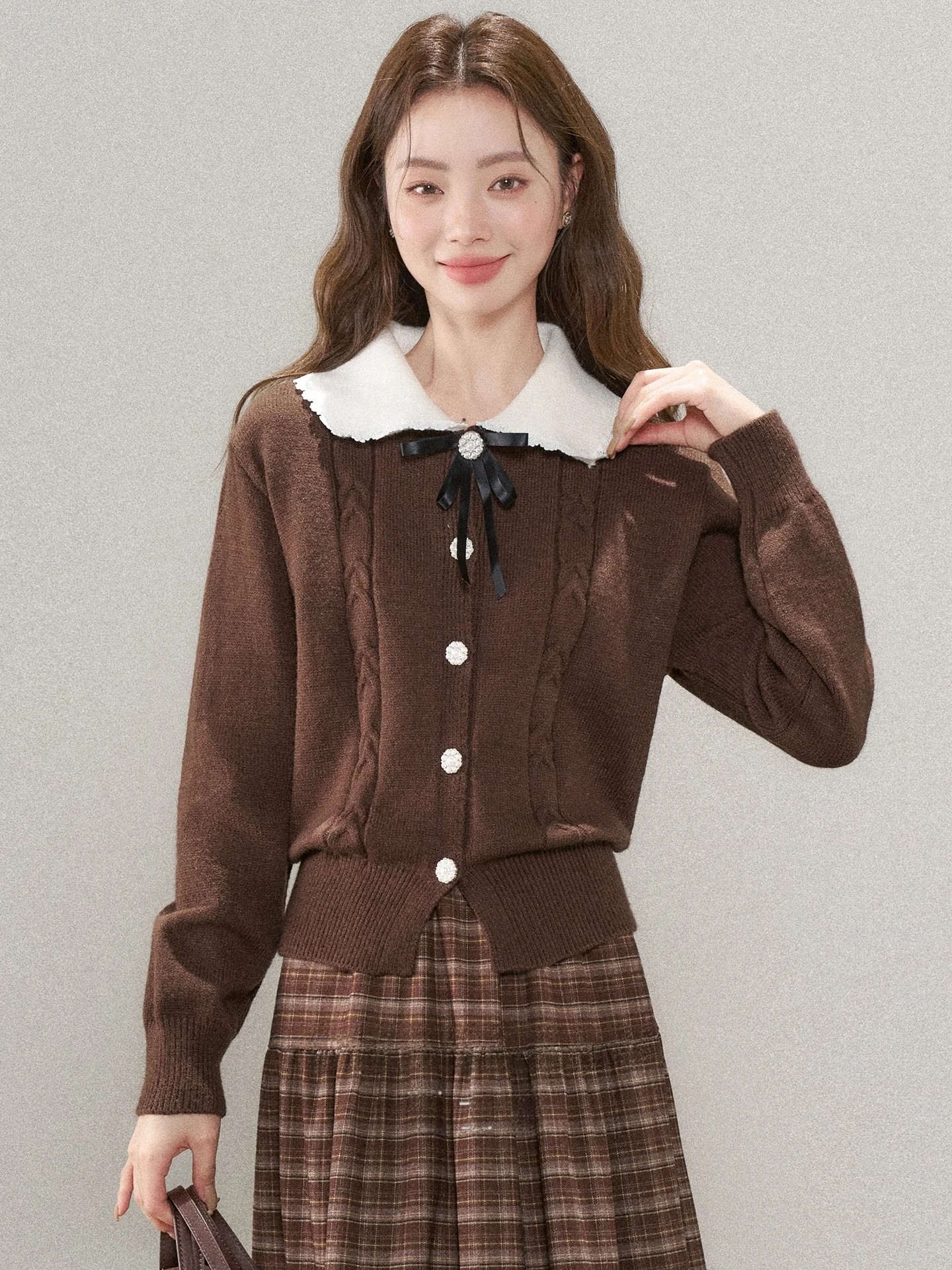 Chic Knitted Long Sve Doll Collar Sweater for Women Autumn Winter New Sle College Sle Beautiful Anti Aging Top
Chic Knitted Long Sve Doll Collar Sweater for Women Autumn Winter New Sle College Sle Beautiful Anti Aging Top