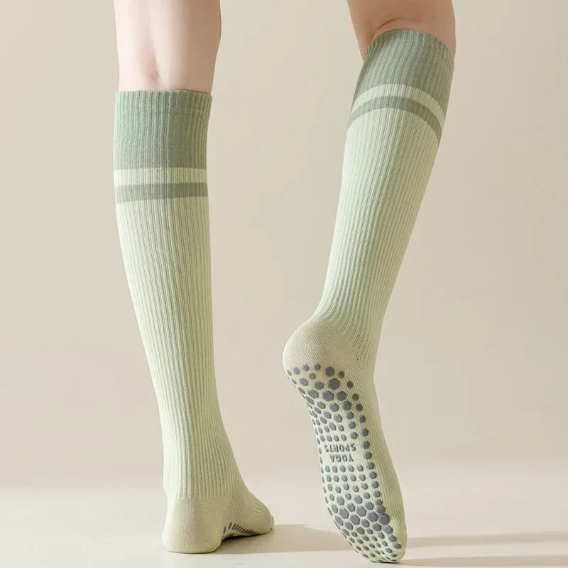 Non-Slip Yoga Socks for Women with Silicone Grip, Professional Pilates Dance Fitness Workout Breathable Stretchable Sports Socks 
Non-Slip Yoga Socks for Women with Silicone Grip, Professional Pilates Dance Fitness Workout Breathable Stretchable Sports Socks