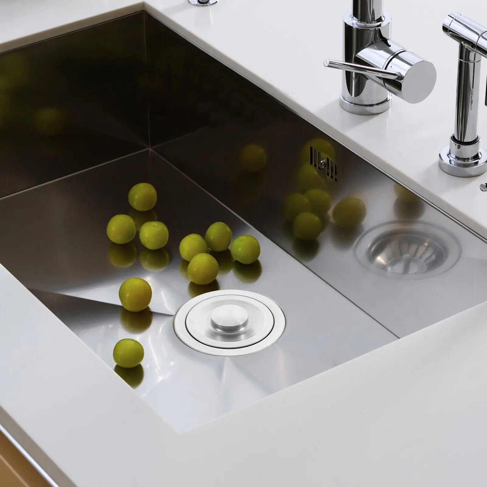 1 Set Stainless Steel Kitchen Sink Drain Strainer Assembly Kit Sink Stopper Basket Easy Clean Anti-Clog Basin Plug and Chain
1 Set Stainless Steel Kitchen Sink Drain Strainer Assembly Kit Sink Stopper Basket Easy Clean Anti-Clog Basin Plug and Chain