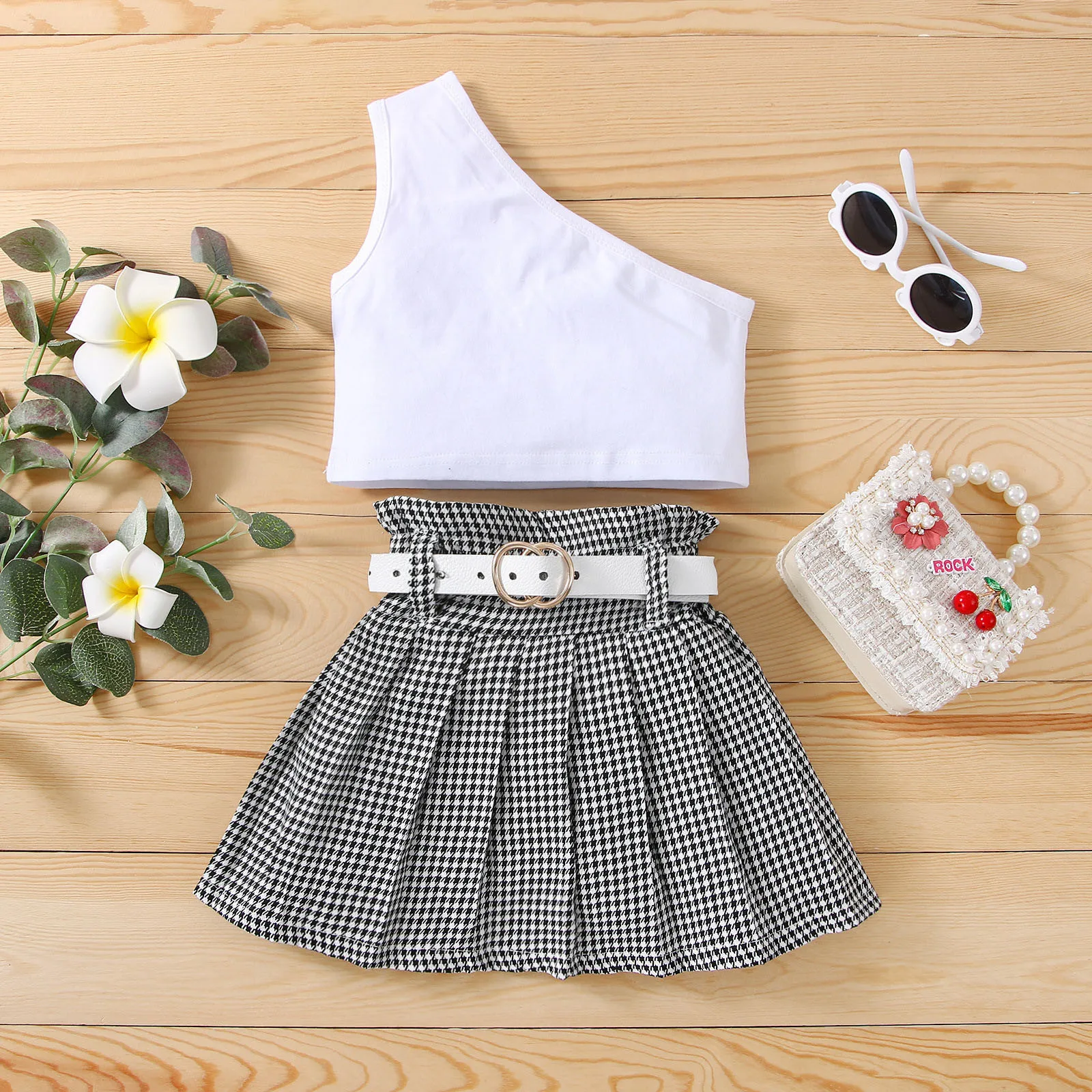 Girls Clothing Sets New Summer Sleeveless Tank Top+Belt Plaid Pleated Skirts 3Pcs For Kids Girls Clothing Sets 1-6 Years Outfits
Girls Clothing Sets New Summer Sleeveless Tank Top+Belt Plaid Pleated Skirts 3Pcs For Kids Girls Clothing Sets 1-6 Years Outfits