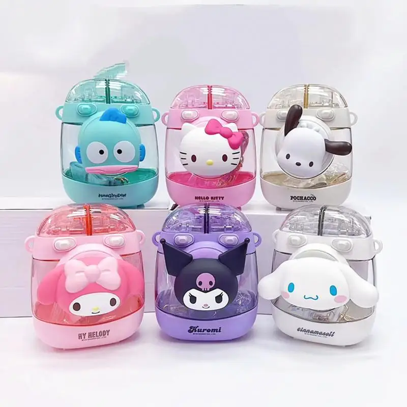 Sanrios Hellokittys 1000 мл чашка для воды Cinnamoroll Kuromi аниме большая емкость космическая чашка мультяшная портативная чашка Sippy милый подарок для девочки
Sanrios Hellokittys 1000 мл чашка для воды Cinnamoroll Kuromi аниме большая емкость космическая чашка мультяшная портативная чашка Sippy милый подарок для девочки