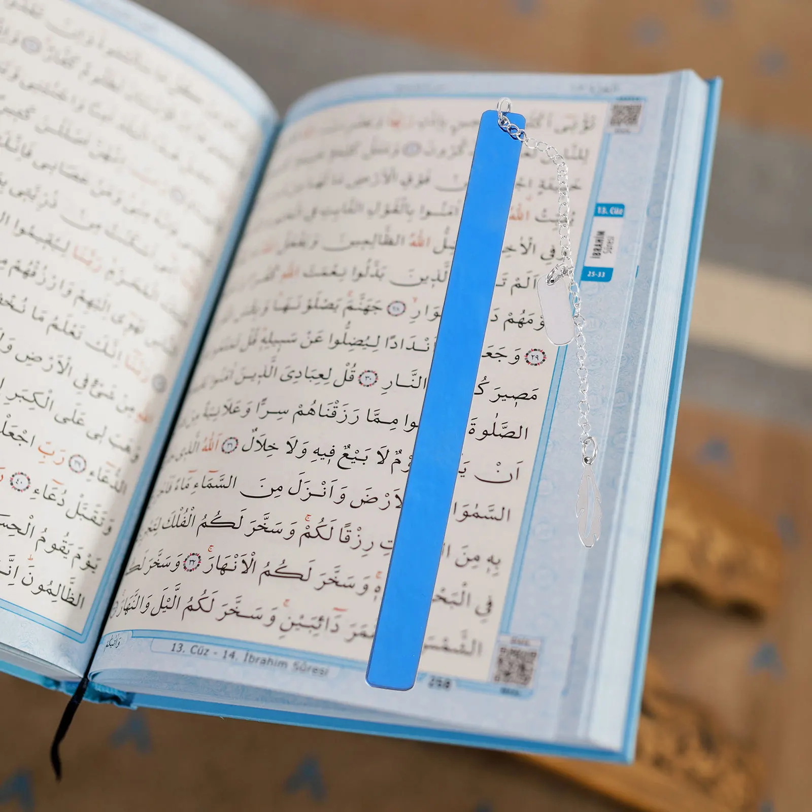 3Pcs Classic Bible Sign Bookmarks Zinc Alloy Material Beautiful Decorative Utility Gifts for Family Friends Retro Magazine
3Pcs Classic Bible Sign Bookmarks Zinc Alloy Material Beautiful Decorative Utility Gifts for Family Friends Retro Magazine