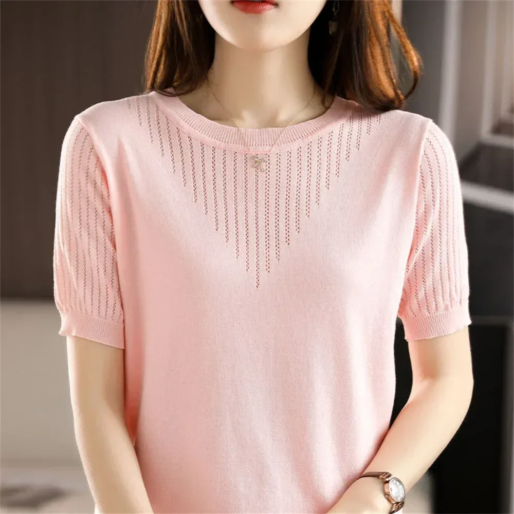 Women's Casual Thin Knitted Bottoming Shirt Ice Silk T-shirt Ladies All Match Tops 2025 Summer Fashion Hollow Short-sleeved Tops
Women's Casual Thin Knitted Bottoming Shirt Ice Silk T-shirt Ladies All Match Tops 2025 Summer Fashion Hollow Short-sleeved Tops