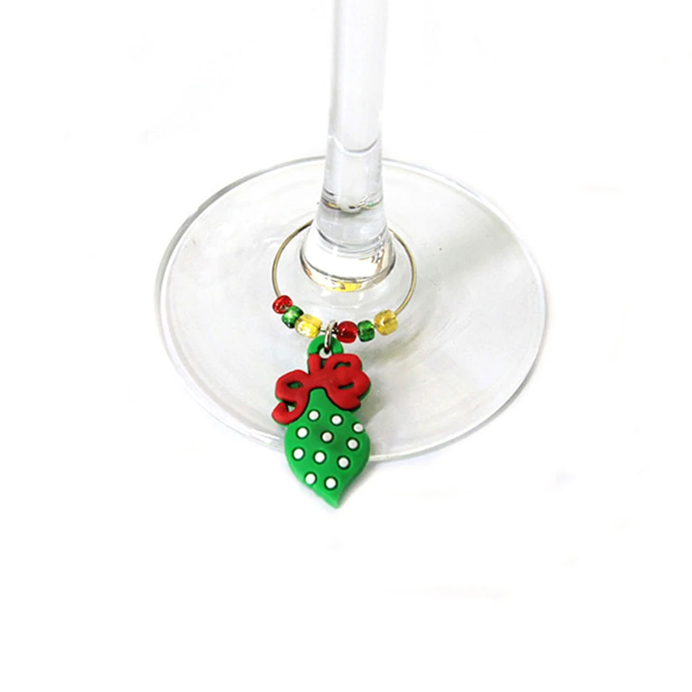 6 Pcs Christmas Themed PVC and Silicone Glass Charms Wine Glass Goblet Charms Rings Wire Hoops Drink Markers Party Favors Suppli
6 Pcs Christmas Themed PVC and Silicone Glass Charms Wine Glass Goblet Charms Rings Wire Hoops Drink Markers Party Favors Suppli