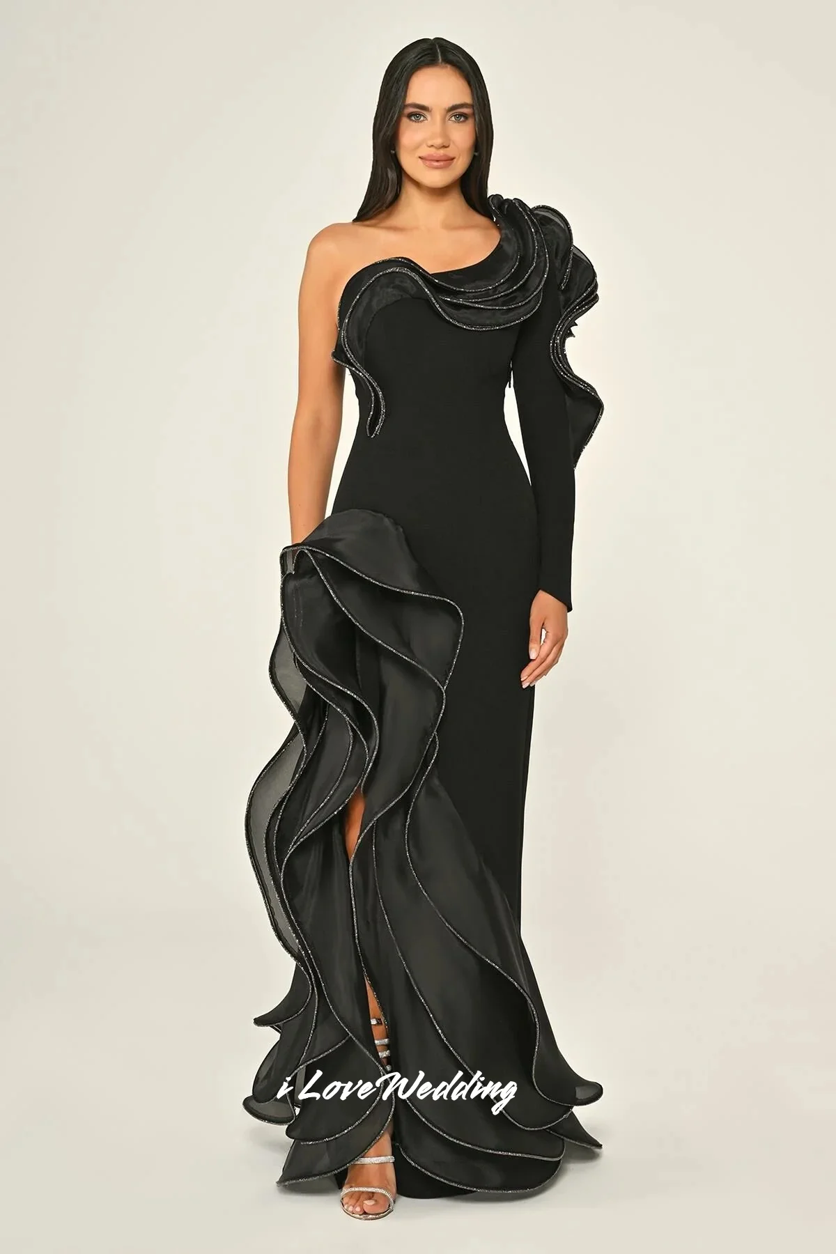 Black One Shoulder Prom Dresses 2025 Satin Long Sleeve Ruffles Mermaid Slit Floor-Length Pleated Wedding Party Dress Customized
Black One Shoulder Prom Dresses 2025 Satin Long Sleeve Ruffles Mermaid Slit Floor-Length Pleated Wedding Party Dress Customized