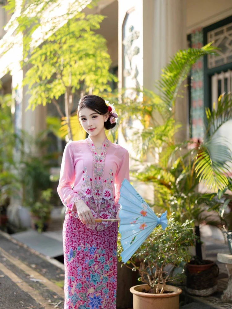 New Ethnic Style Small Hairpin Flower Embroidery Photography Costume Set Natural Photography Shoot Traditional Clothing
New Ethnic Style Small Hairpin Flower Embroidery Photography Costume Set Natural Photography Shoot Traditional Clothing