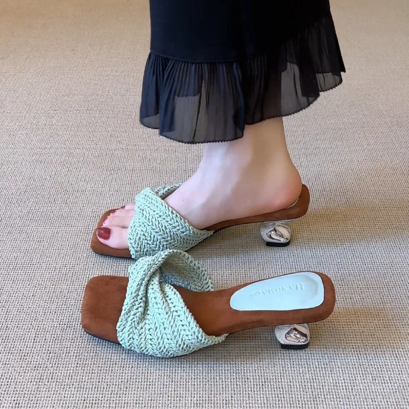 Summer New Women's Sandals Soft Leather Woven Women's Slippers Simple Comfor Holiday Style Beach Women's Shoes Sandalias Mujer
Summer New Women's Sandals Soft Leather Woven Women's Slippers Simple Comfor Holiday Style Beach Women's Shoes Sandalias Mujer