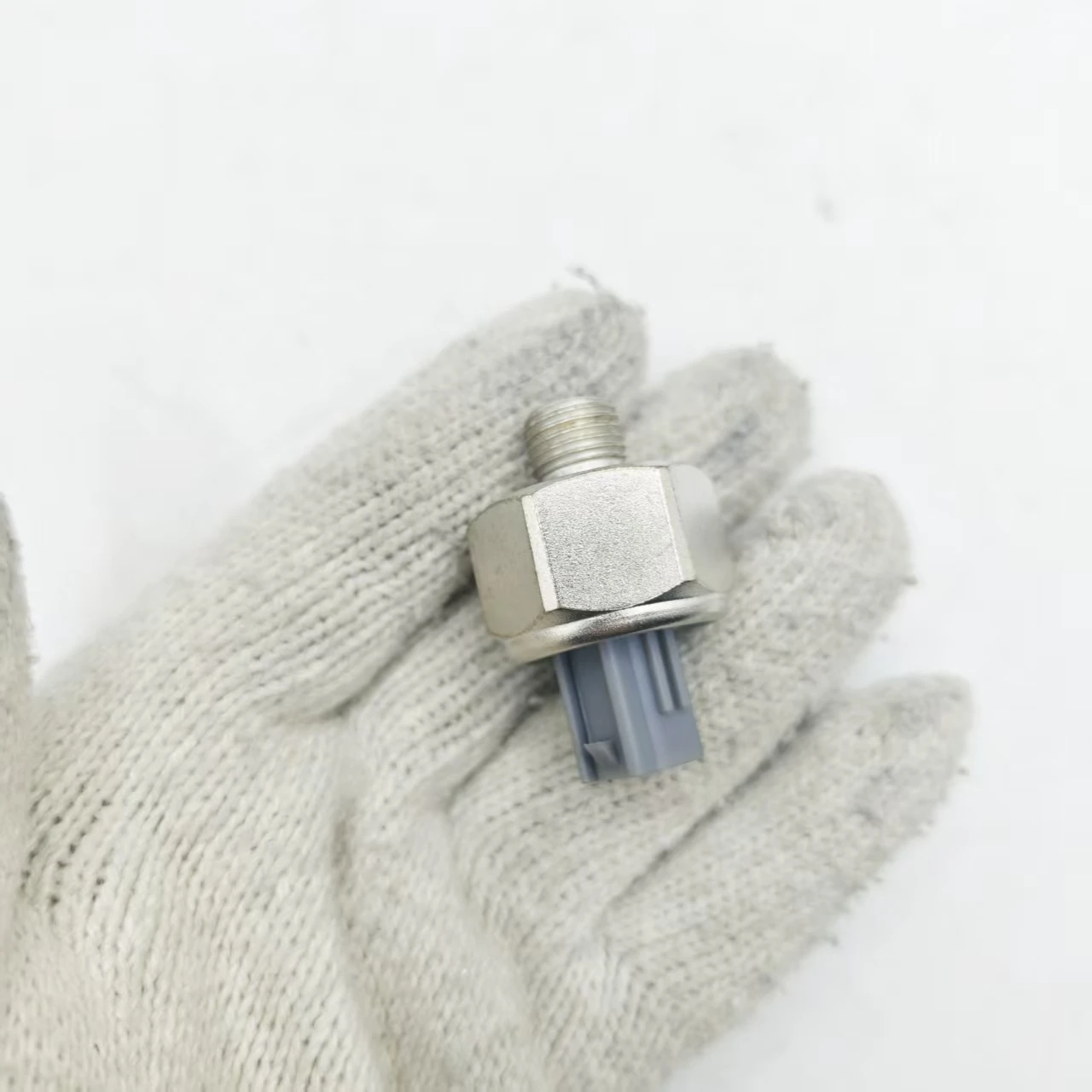 1pc 89615-22040 8961522040 Knock (Detonation) Control Sensor for 4Runner Celica Paseo Pickup Supra Tercel Corolla
1pc 89615-22040 8961522040 Knock (Detonation) Control Sensor for 4Runner Celica Paseo Pickup Supra Tercel Corolla