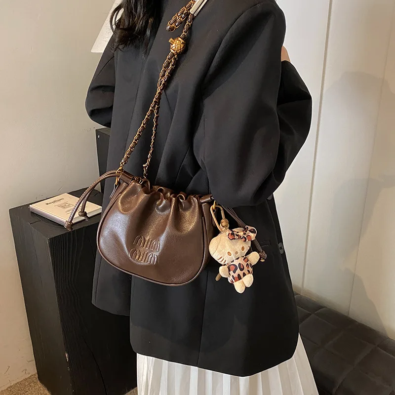 Vintage French Pleated Bag - Soft Leather Semicircle Drawstring W/ Adjustable Chain Strap for Travel, Casual & Daily Essentials
Vintage French Pleated Bag - Soft Leather Semicircle Drawstring W/ Adjustable Chain Strap for Travel, Casual & Daily Essentials