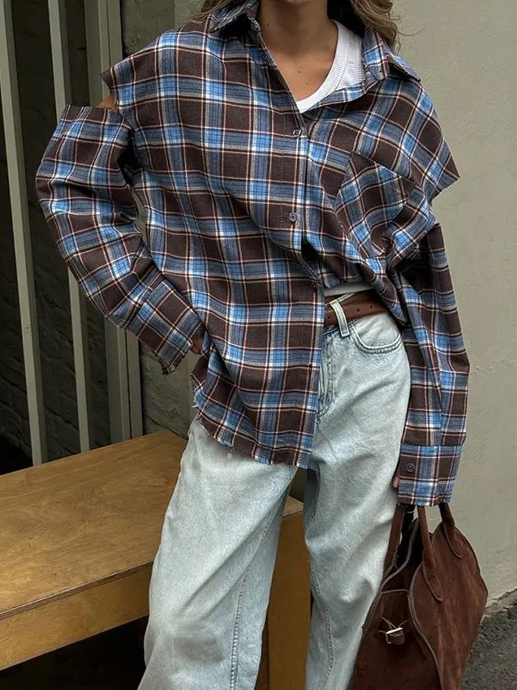 Fashion Checkered Pattern Shirts Women Elegant Lapel Long Sleeve Single Breasted Pocket Loose Top 2025 Daily Street Outerwear
Fashion Checkered Pattern Shirts Women Elegant Lapel Long Sleeve Single Breasted Pocket Loose Top 2025 Daily Street Outerwear