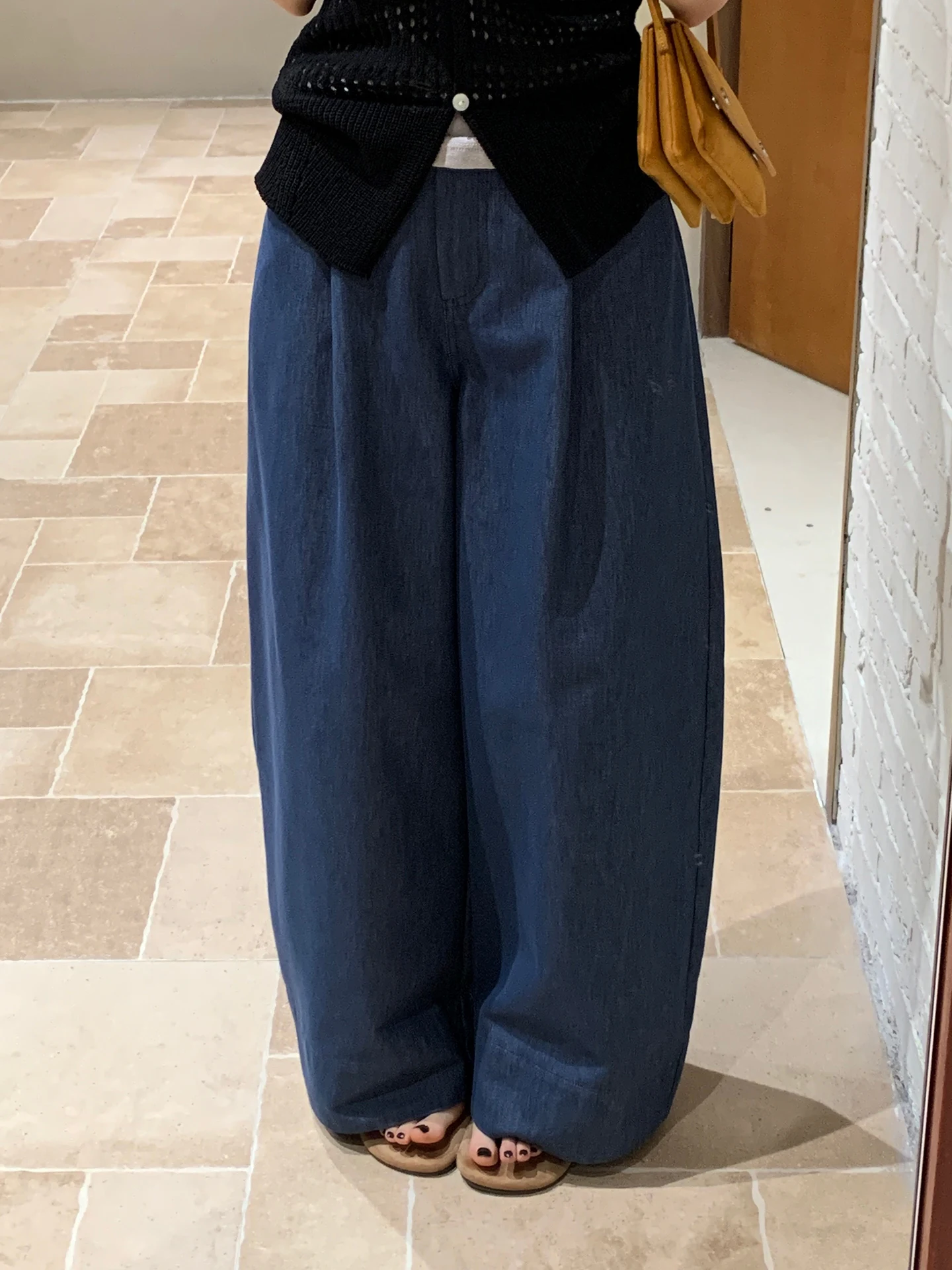 High Waist Wide Leg Jeans Women's Spring New Casual Style Loose Fit High Rise Knife Denim Pants Taller Visual Effect
High Waist Wide Leg Jeans Women's Spring New Casual Style Loose Fit High Rise Knife Denim Pants Taller Visual Effect