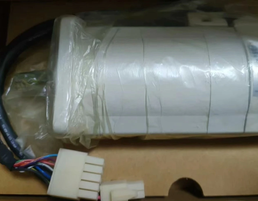 Новинка в коробке MSMA042A1G, хорошо работает, гарантия 3 месяца, быстрая доставка
Новинка в коробке MSMA042A1G, хорошо работает, гарантия 3 месяца, быстрая доставка