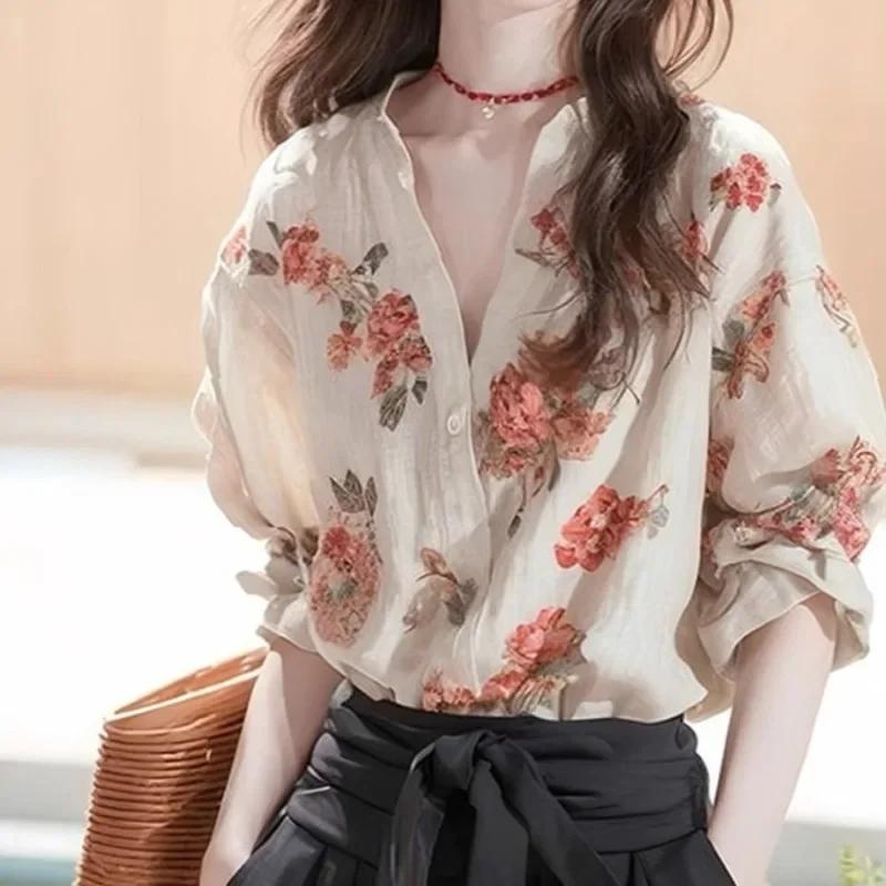 Chiffon Women's Blouses Korean Shirts FASHION Loose Spring/Summer Vintage Clothing Printed Short Sleeve Women Tops
Chiffon Women's Blouses Korean Shirts FASHION Loose Spring/Summer Vintage Clothing Printed Short Sleeve Women Tops