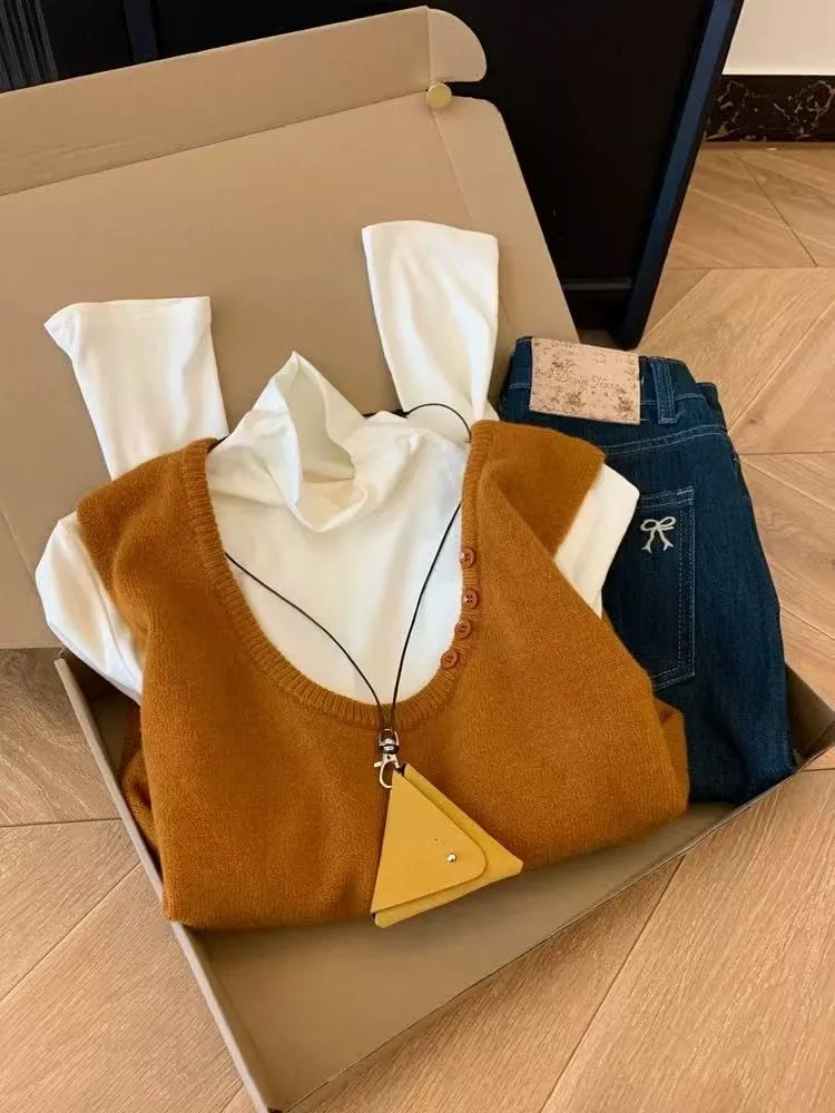 Autumn Winter Women's Long Sve Knitted f High Collar T-irt Vest Two-Piece Set Warm Thiened V-Ne Regular Fit Commu...
Autumn Winter Women's Long Sve Knitted f High Collar T-irt Vest Two-Piece Set Warm Thiened V-Ne Regular Fit Commu...