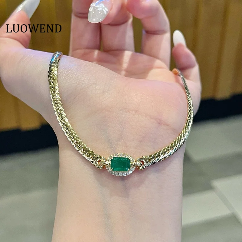 LUOWEND 100% 18K Yellow Gold Necklace Women Snake Bone Chain Luxury Design Shiny Diamond Natural Emerald Necklace Fine Jewelry
LUOWEND 100% 18K Yellow Gold Necklace Women Snake Bone Chain Luxury Design Shiny Diamond Natural Emerald Necklace Fine Jewelry