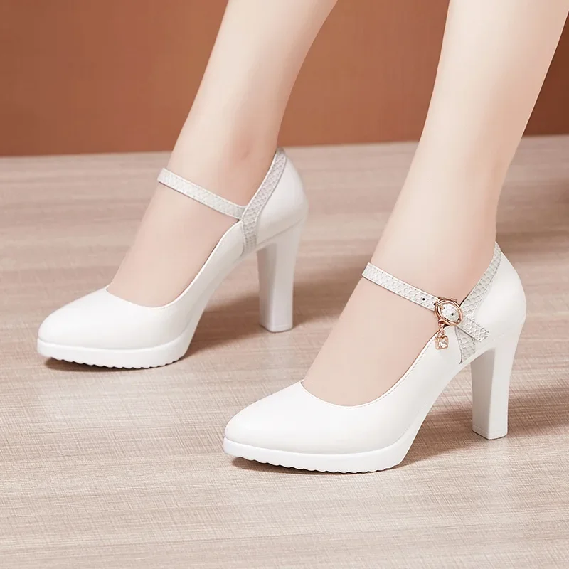 Small Size 32-43 Shallow White Wedding Shoes Women Block High Heels 2023 Fall Thick Platform Pumps for Office Model Party
Small Size 32-43 Shallow White Wedding Shoes Women Block High Heels 2023 Fall Thick Platform Pumps for Office Model Party
