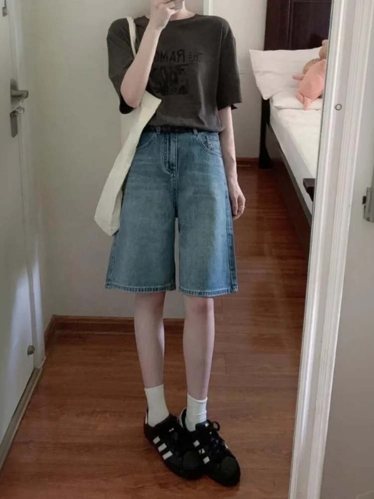 Retro Wide Leg Denim Shorts Women's Summer New plus Size Flattering Small Size Loose Straight Five-Quarter Mid-Pants
Retro Wide Leg Denim Shorts Women's Summer New plus Size Flattering Small Size Loose Straight Five-Quarter Mid-Pants