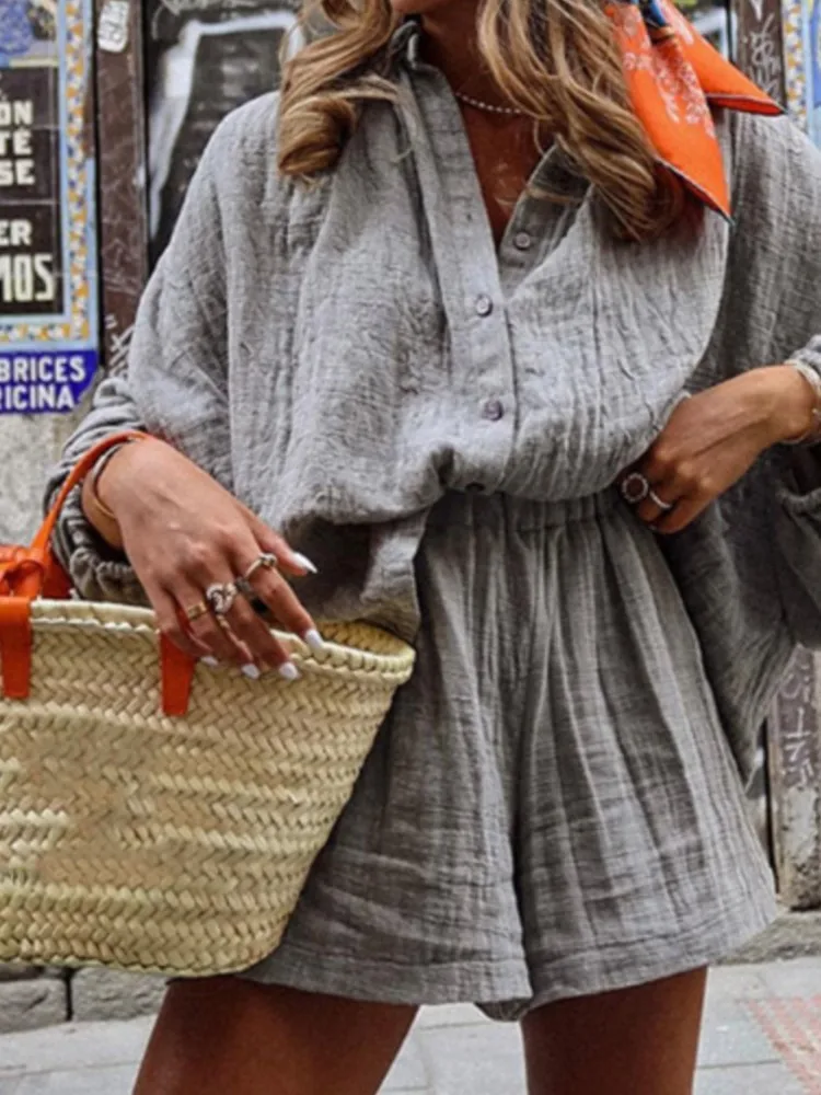 Модная однотонная рубашка, комплект из 2 предметов для женщин, повседневные рубашки на пуговицах с длинными рукавами, топы + шорты, комплекты одежды, женская праздничная офисная одежда 
Модная однотонная рубашка, комплект из 2 предметов для женщин, повседневные рубашки на пуговицах с длинными рукавами, топы + шорты, комплекты одежды, женская праздничная офисная одежда