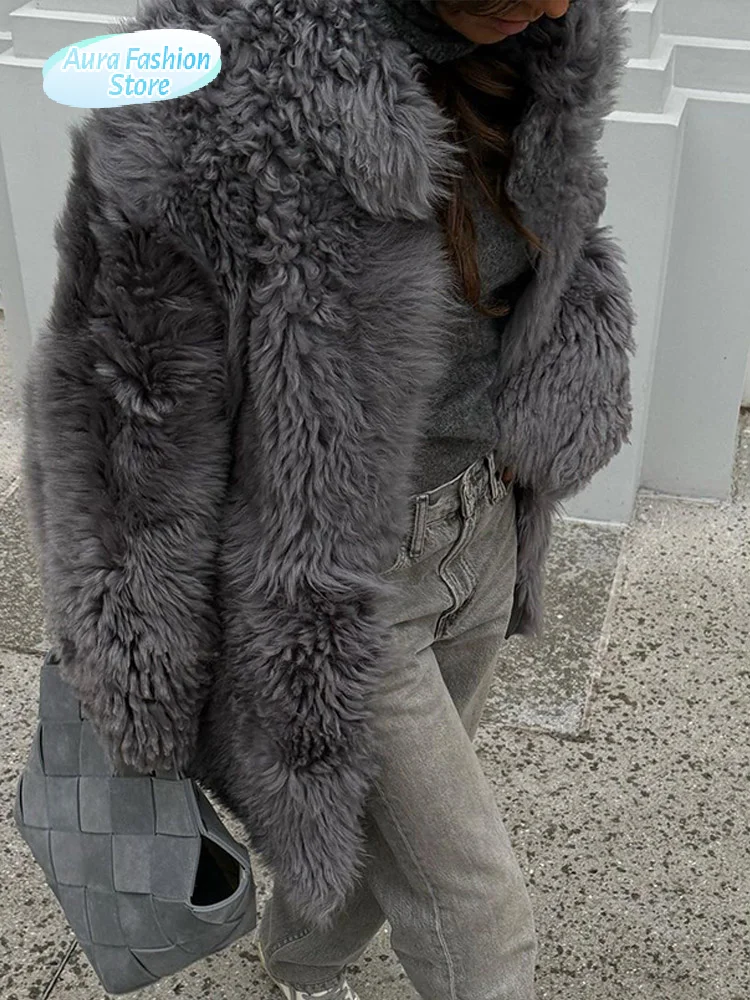 2025 Women Grey Lapel Faux Fur Coat Fashion Loose Long Sleeve Fluffy Solid Jacket Lady Winter Elegant Warm High Street Outwear
2025 Women Grey Lapel Faux Fur Coat Fashion Loose Long Sleeve Fluffy Solid Jacket Lady Winter Elegant Warm High Street Outwear