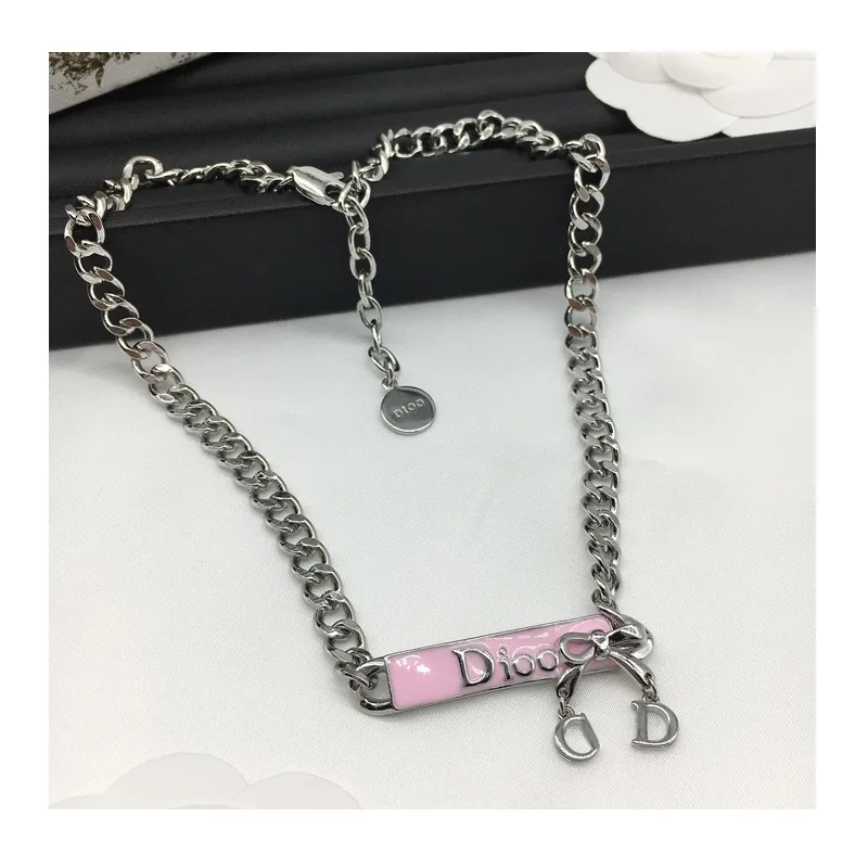 Hot-selling Necklaces Women's Retro Classic Necklaces Direct Sales
Hot-selling Necklaces Women's Retro Classic Necklaces Direct Sales