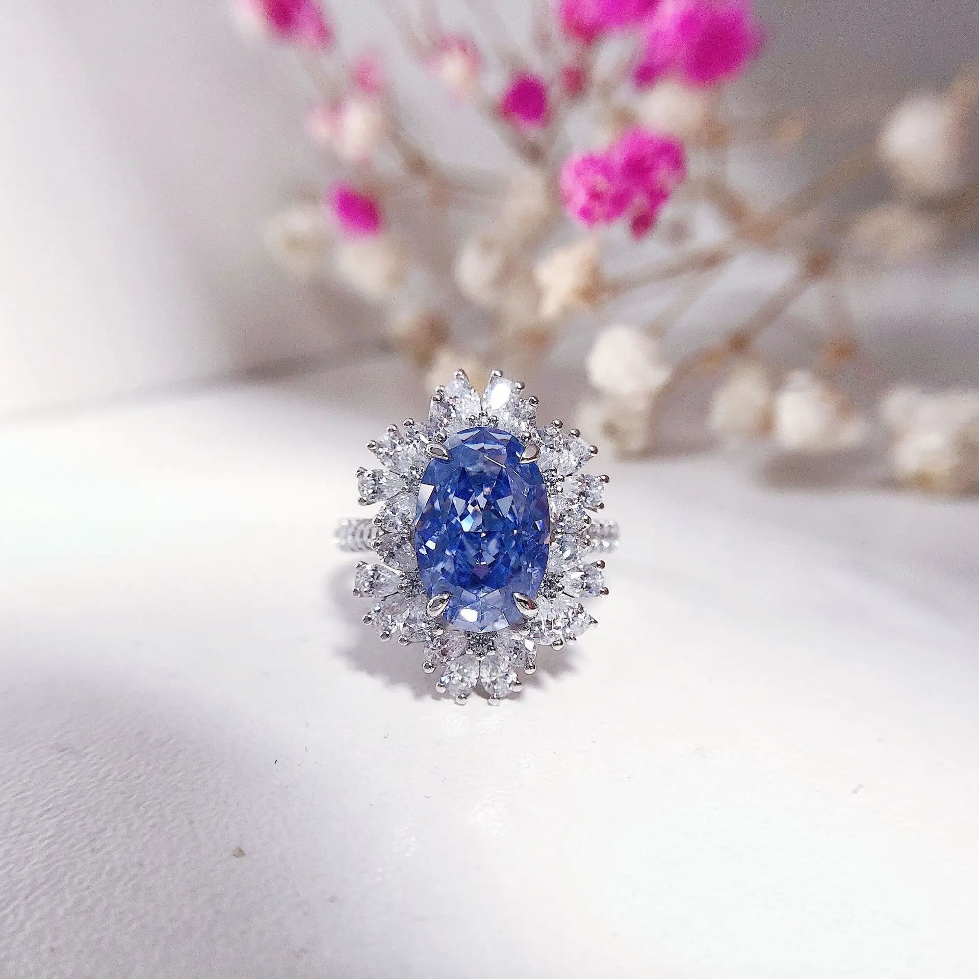 European-American Minimalist 4.5CT PT950 Platinum Women's Ring! Moissanite Ring, Elegant High-End, Versatile for Any Hand
European-American Minimalist 4.5CT PT950 Platinum Women's Ring! Moissanite Ring, Elegant High-End, Versatile for Any Hand