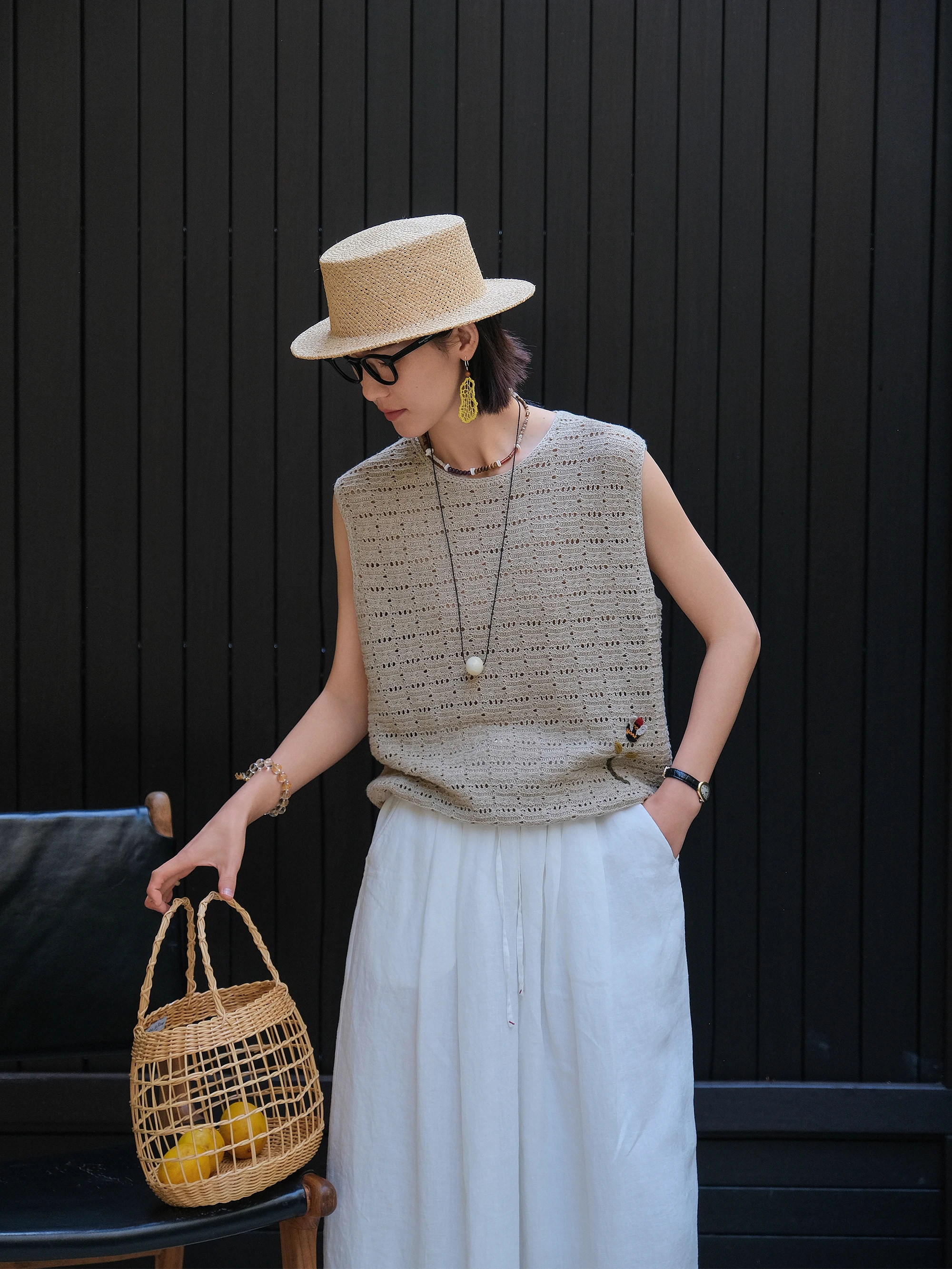 Handmade Linen Cotton Knitted Vest Hollow Pattern Embroidery round Neck Sleeveless Top for Women Comfortable Breathable Sprin...
Handmade Linen Cotton Knitted Vest Hollow Pattern Embroidery round Neck Sleeveless Top for Women Comfortable Breathable Sprin...