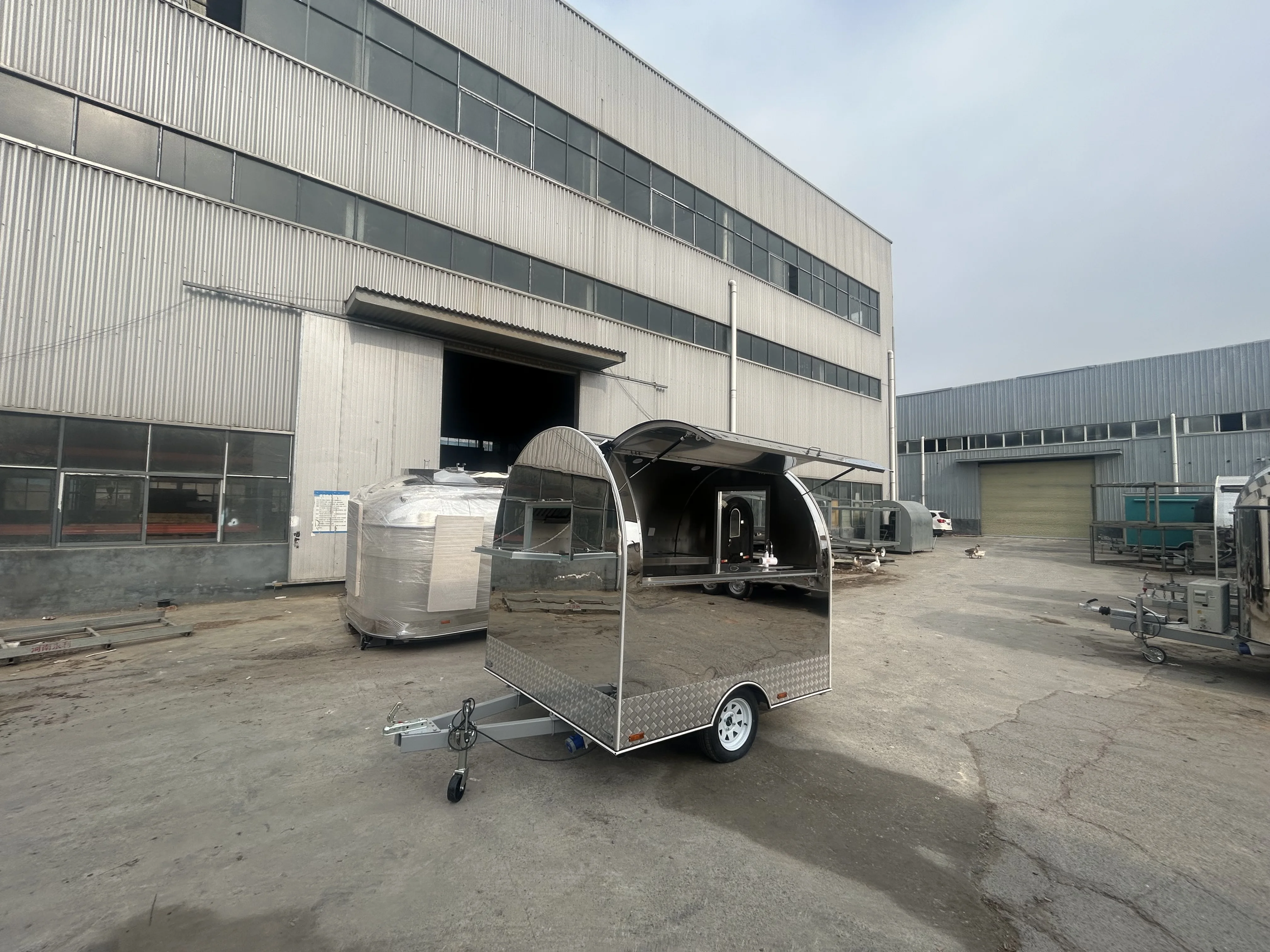 Hotdog Cart Mobile Fiberglass Hotel Snack Fast Food Truck Multifunction Mobile Coffee Food Cart Trailer for Restaurant
Hotdog Cart Mobile Fiberglass Hotel Snack Fast Food Truck Multifunction Mobile Coffee Food Cart Trailer for Restaurant