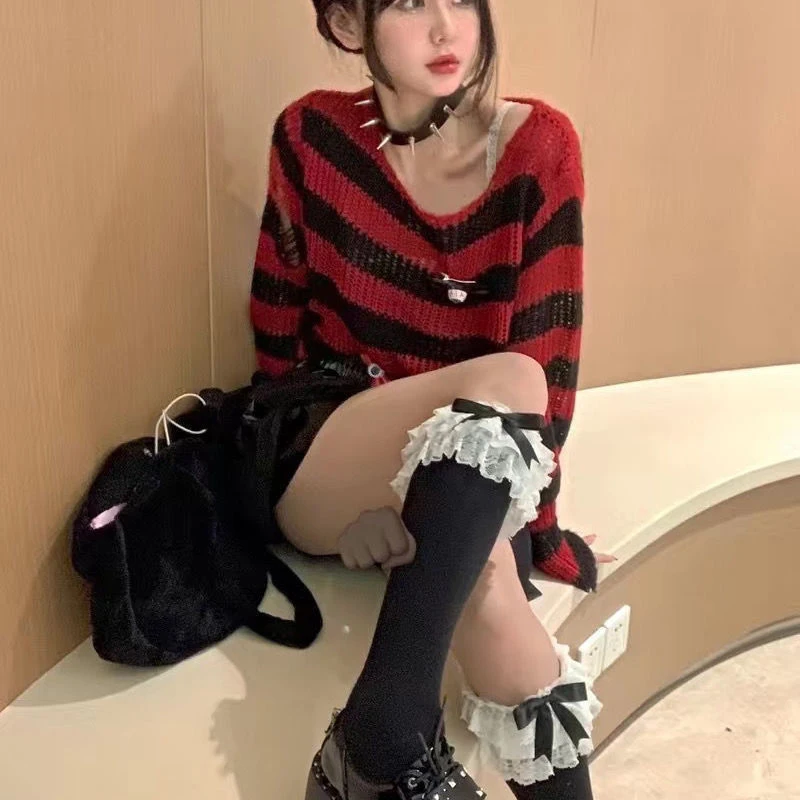 Американский рваный ажурный свитер женский полосатый Harajuku Y2K вязаный пуловер с длинными рукавами в стиле панк черный гранж Лолита джемперы
Американский рваный ажурный свитер женский полосатый Harajuku Y2K вязаный пуловер с длинными рукавами в стиле панк черный гранж Лолита джемперы