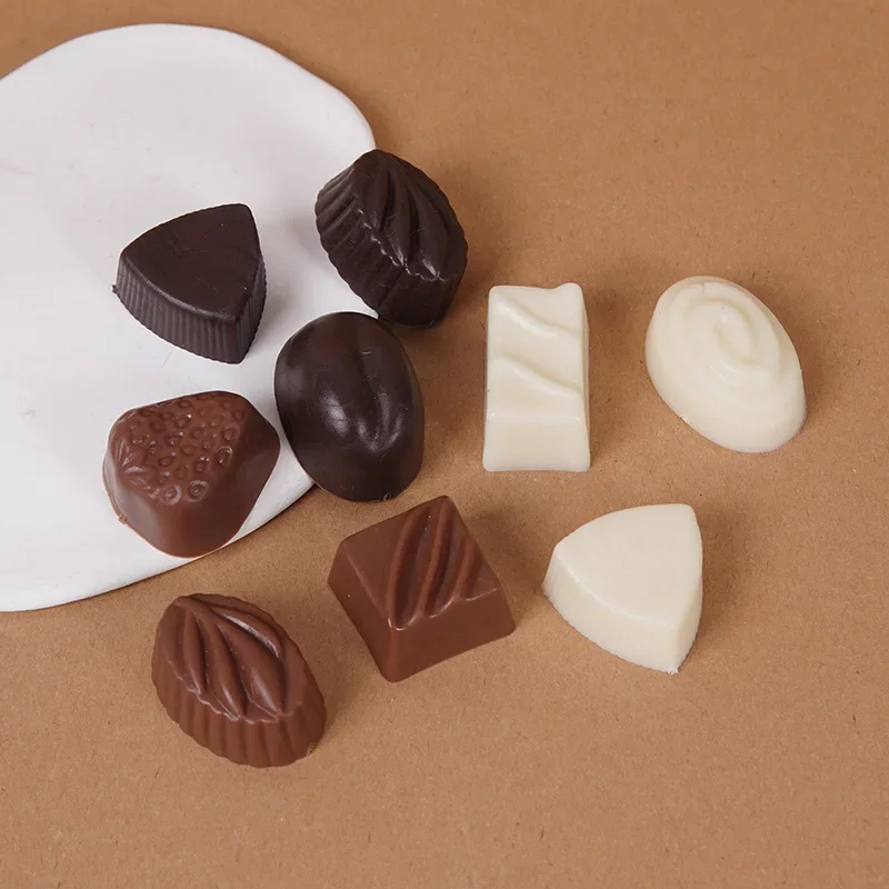 Artificial Fake Chocolate Model Sweet Snacks PVC Chocolate Desseret Window Display Props Pendant Simulation Home Decor
Artificial Fake Chocolate Model Sweet Snacks PVC Chocolate Desseret Window Display Props Pendant Simulation Home Decor