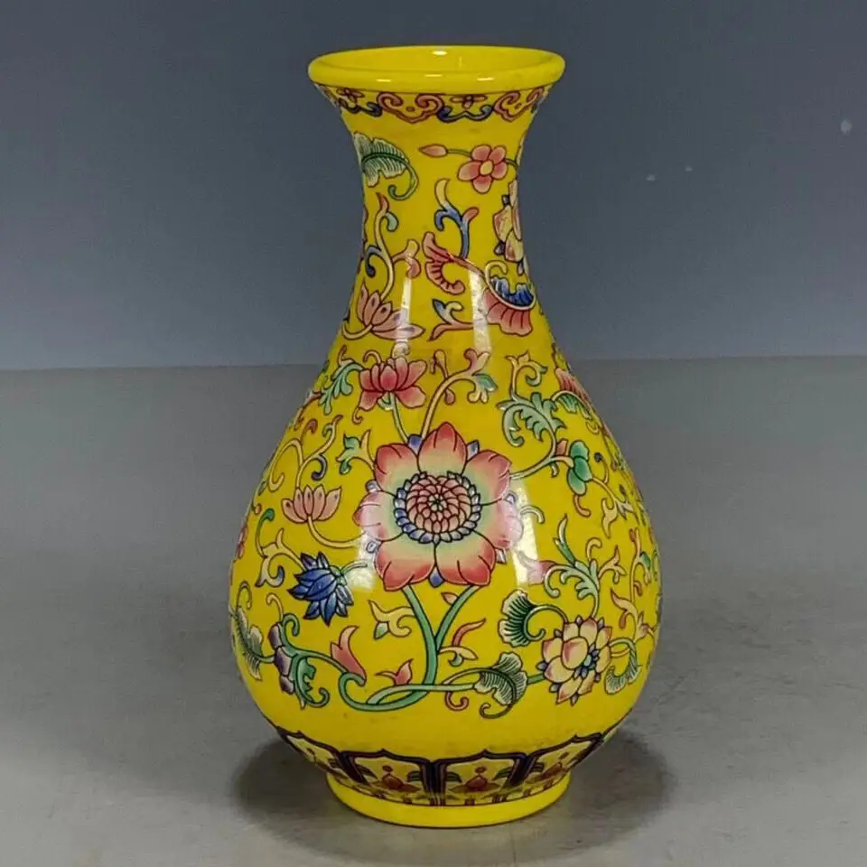 Exquisite Chinese exquisite handicrafts Porcelain Yellow Glazed Painted Hundred Flower Pattern Vase
Exquisite Chinese exquisite handicrafts Porcelain Yellow Glazed Painted Hundred Flower Pattern Vase