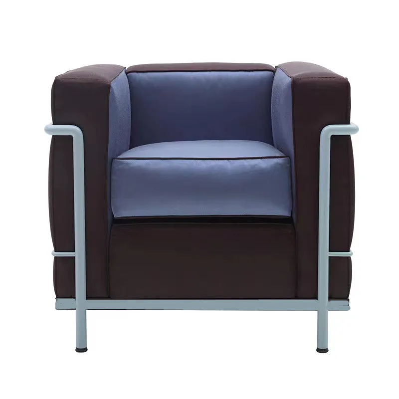 Designer simple modern sofa chair top layer leather down casual black single sofa
Designer simple modern sofa chair top layer leather down casual black single sofa