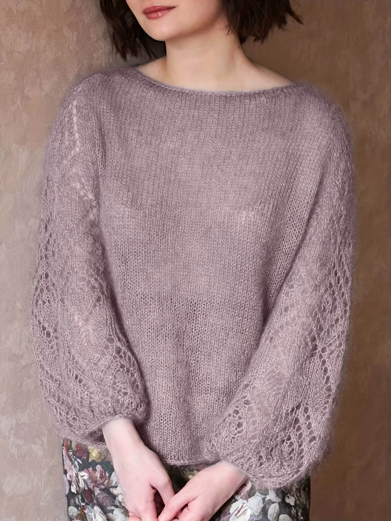 Women's fashionable light purple hollow out long sleeved round neck knitted pullover, elegant and gentle, spring and summer
Women's fashionable light purple hollow out long sleeved round neck knitted pullover, elegant and gentle, spring and summer