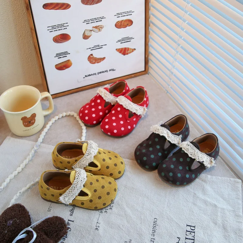 Retro Girls Shoes2025autumn New Polka Dot Kid Shoes Lace Border Princess Shoe Casual Girl School Shoe Fashion Girl Party Dresses
Retro Girls Shoes2025autumn New Polka Dot Kid Shoes Lace Border Princess Shoe Casual Girl School Shoe Fashion Girl Party Dresses