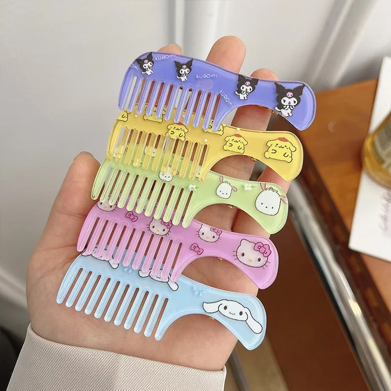 Sanrio Cartoon Combs Cute Cinnamoroll Hello Kitty Kuromi Anime Hair Brushes Hair Accessories Christmas Gifts for Girls
Sanrio Cartoon Combs Cute Cinnamoroll Hello Kitty Kuromi Anime Hair Brushes Hair Accessories Christmas Gifts for Girls