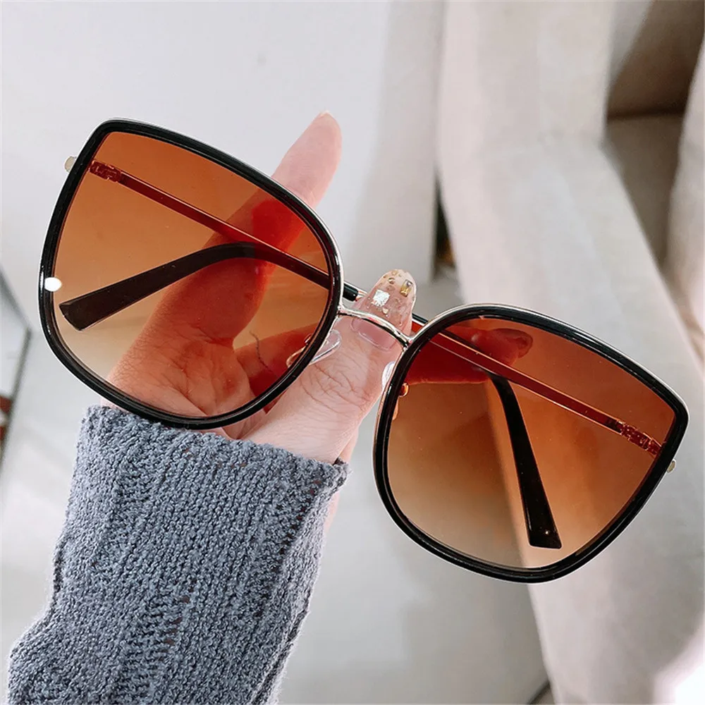 Large Frame Square Sunglasses Women Ins Style Retro Lady Square UV Sunglasses Large Frame
Large Frame Square Sunglasses Women Ins Style Retro Lady Square UV Sunglasses Large Frame