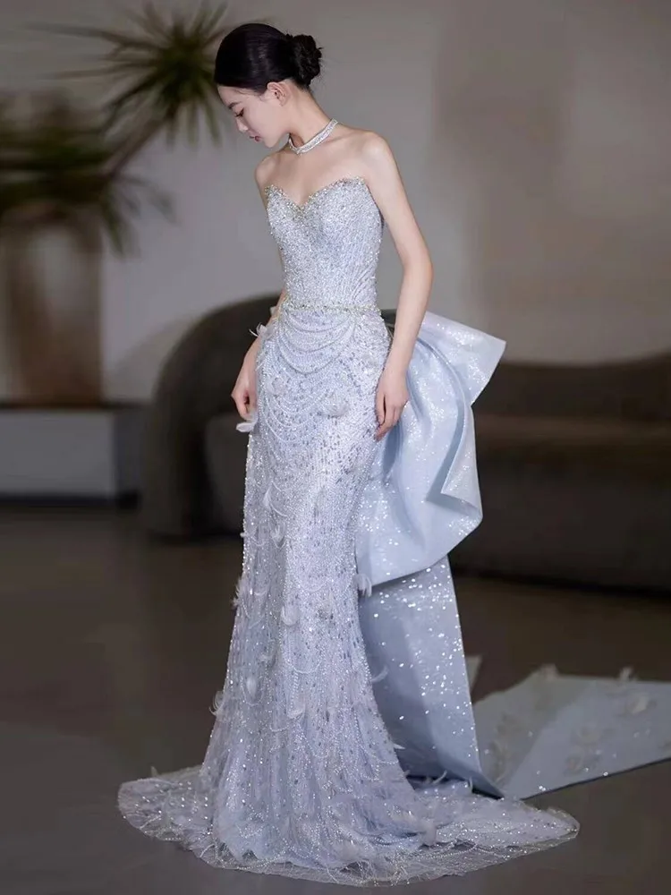 Heavy sequined fishtail blue toasting morning robe banquet host dress
Heavy sequined fishtail blue toasting morning robe banquet host dress