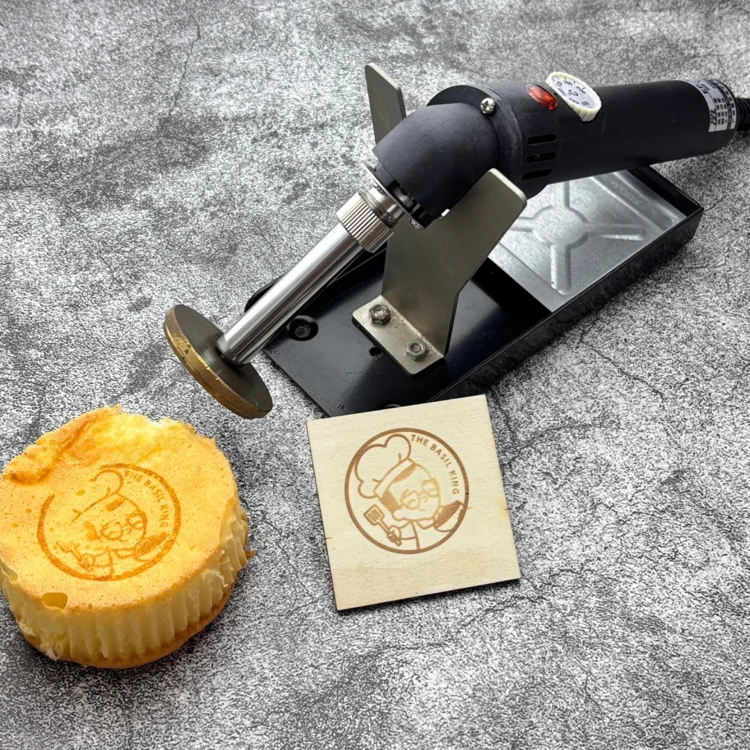 200W Custom Logo Cake Branding Iron Brass Heating Stamp Personalized Design Bakery Bread Burger Wood DIY Electric Stamping Mold
200W Custom Logo Cake Branding Iron Brass Heating Stamp Personalized Design Bakery Bread Burger Wood DIY Electric Stamping Mold