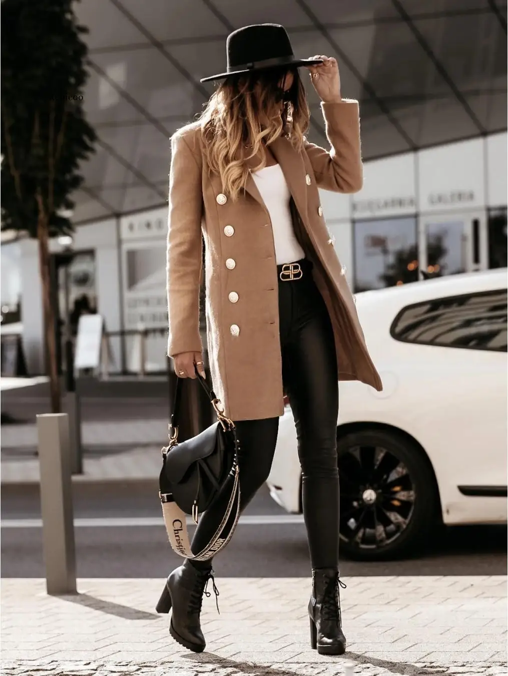 2022 Fashion Women Long Double Breasted Woolen Casual Elegant Coat Jackets Long Sleeve Female Outerwear Chic Tops Suit Vestidos
2022 Fashion Women Long Double Breasted Woolen Casual Elegant Coat Jackets Long Sleeve Female Outerwear Chic Tops Suit Vestidos